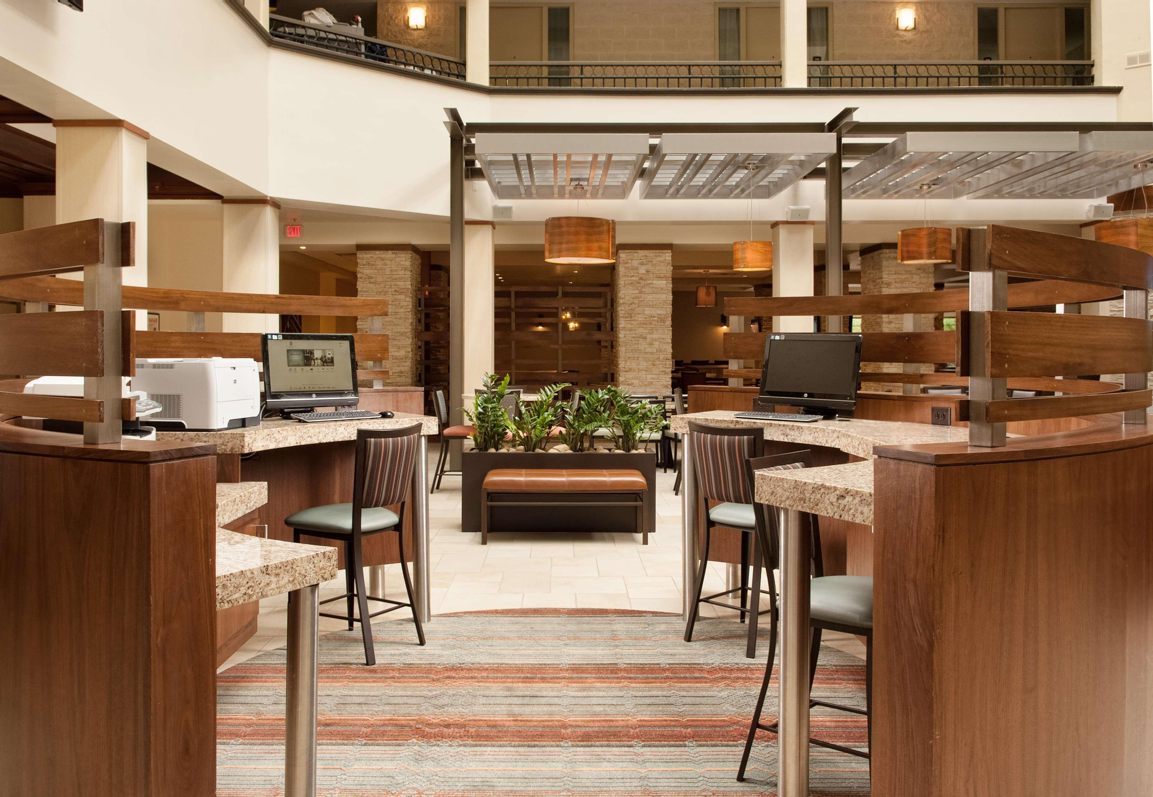 Embassy Suites By Hilton Nashville Airport Екстериор снимка