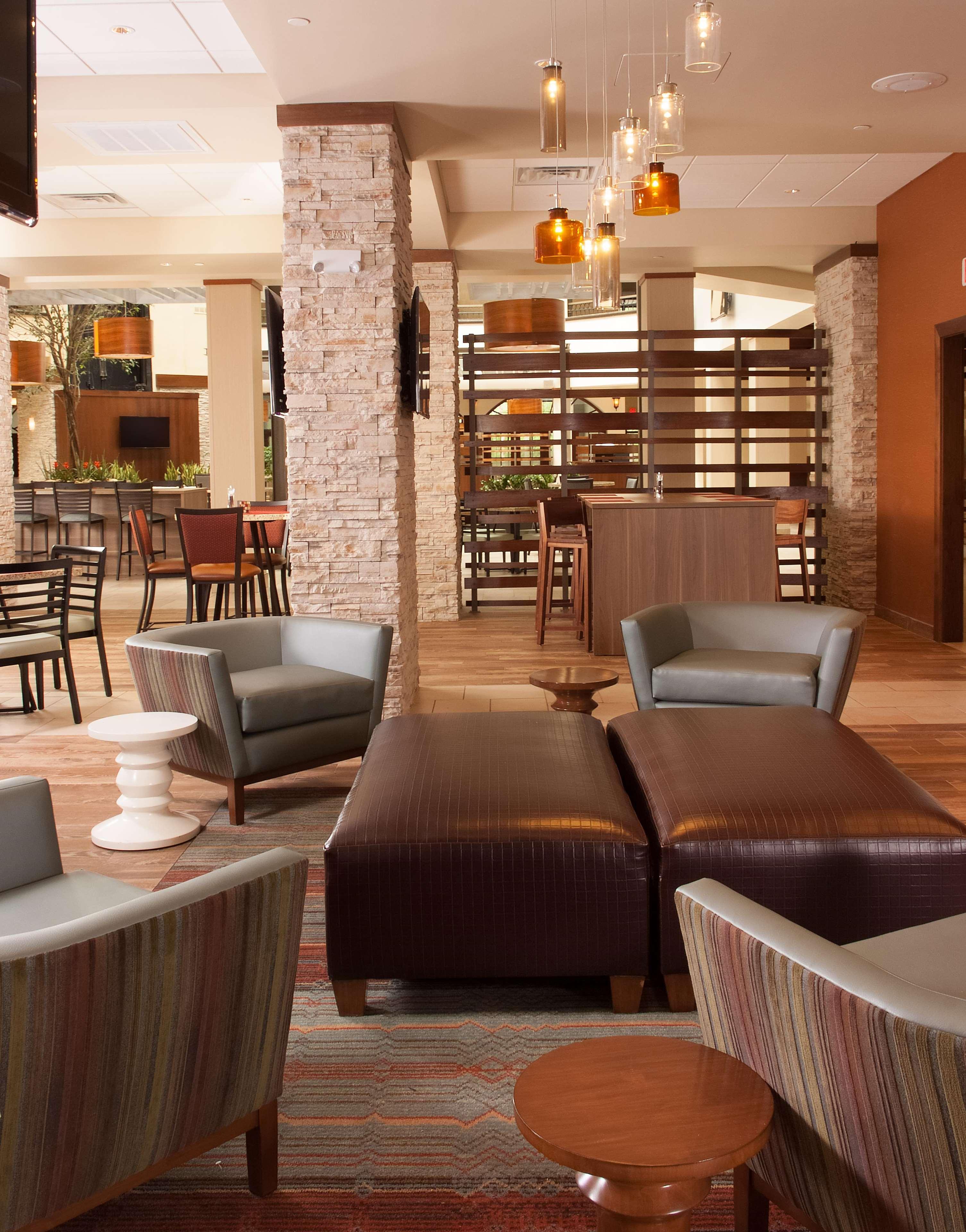 Embassy Suites By Hilton Nashville Airport Екстериор снимка