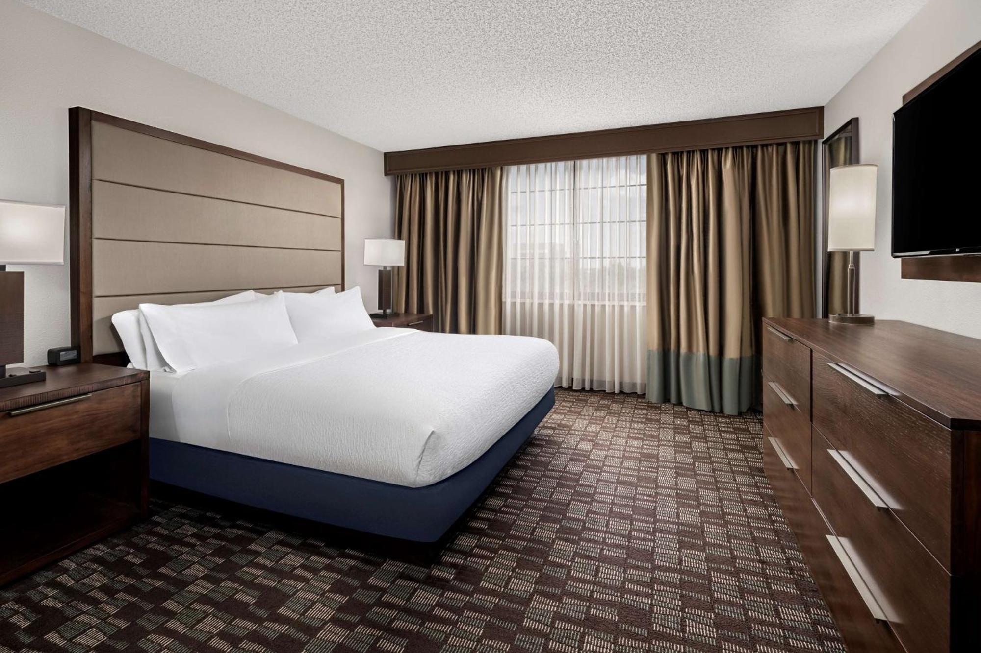 Embassy Suites By Hilton Nashville Airport Екстериор снимка