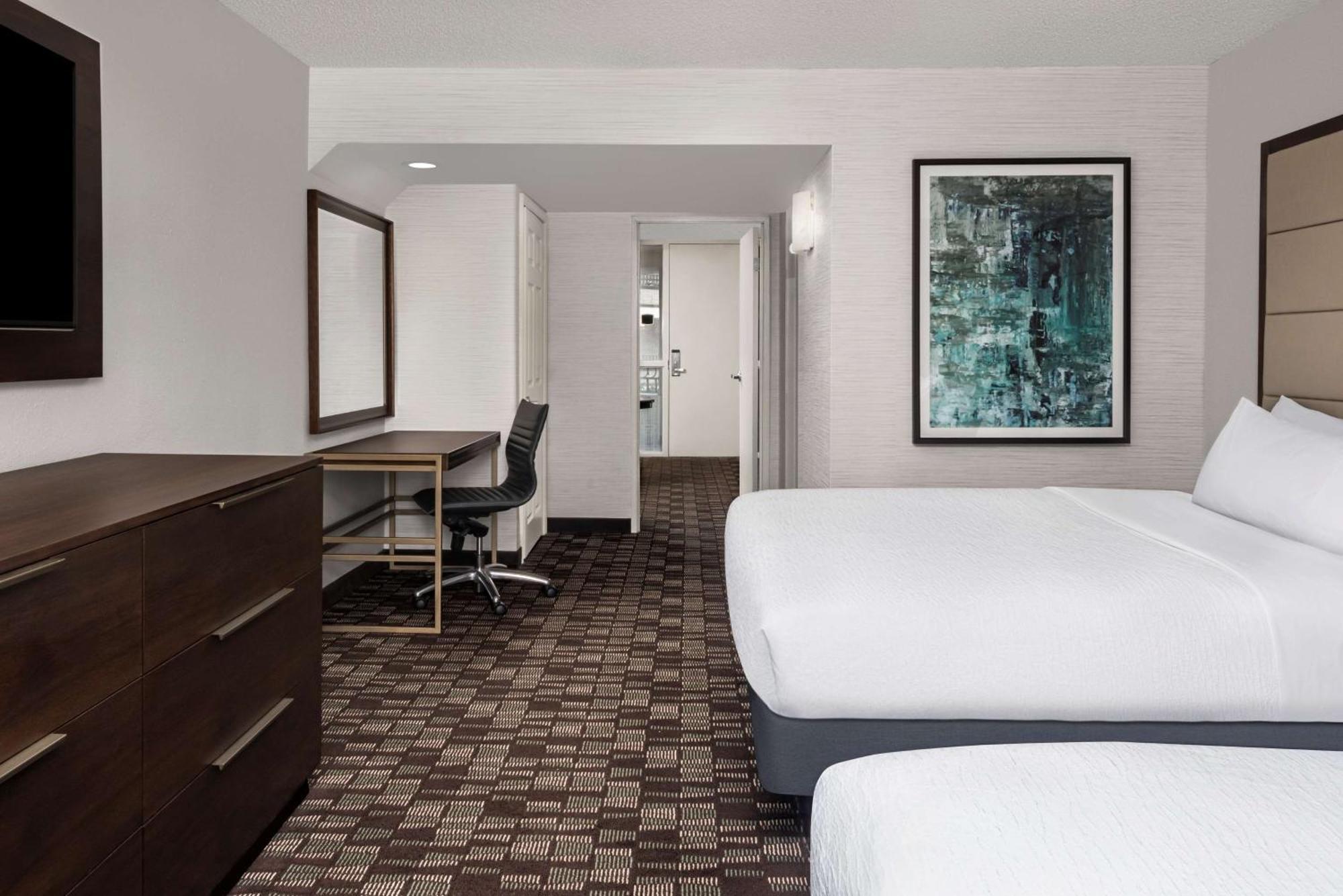 Embassy Suites By Hilton Nashville Airport Екстериор снимка