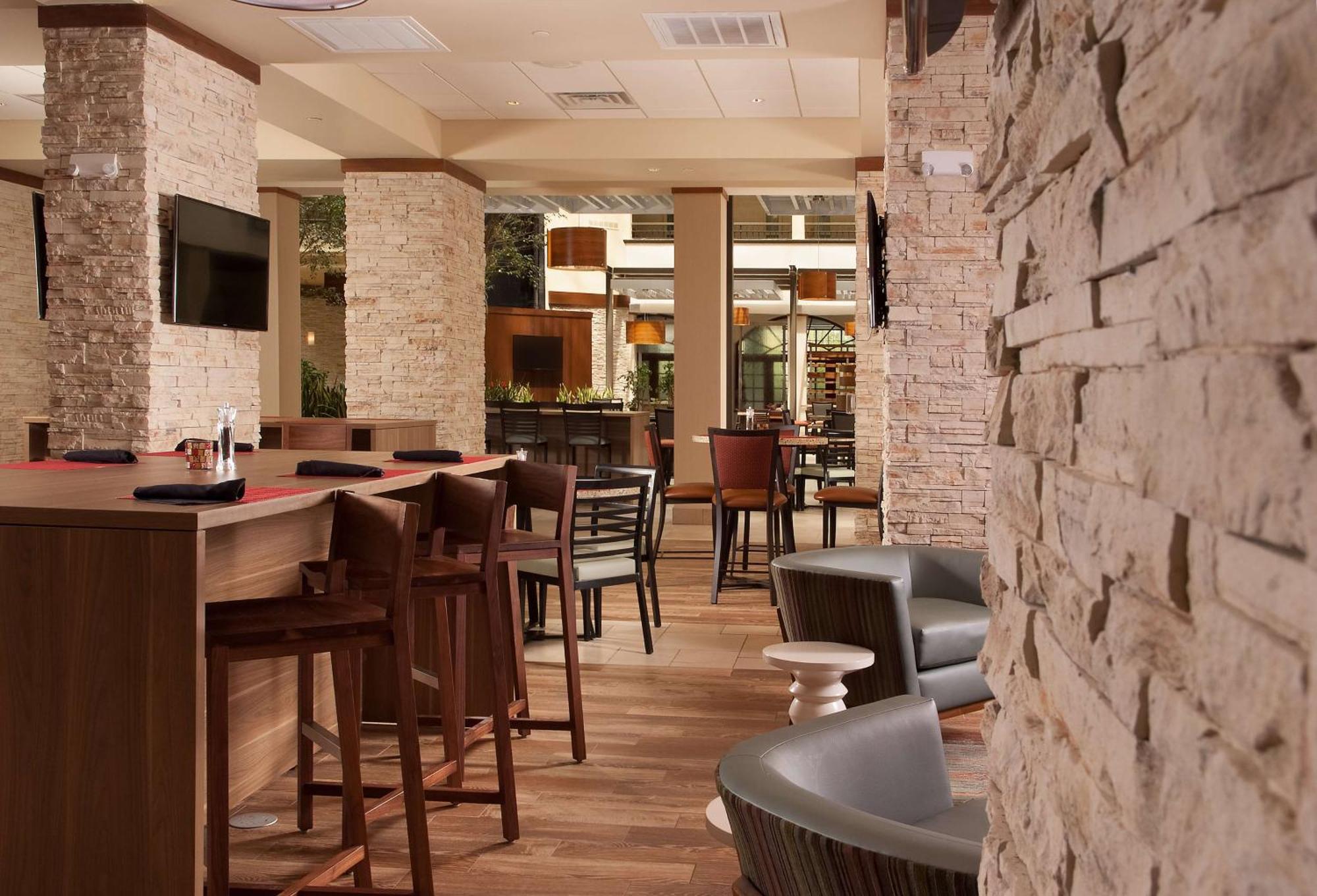 Embassy Suites By Hilton Nashville Airport Екстериор снимка