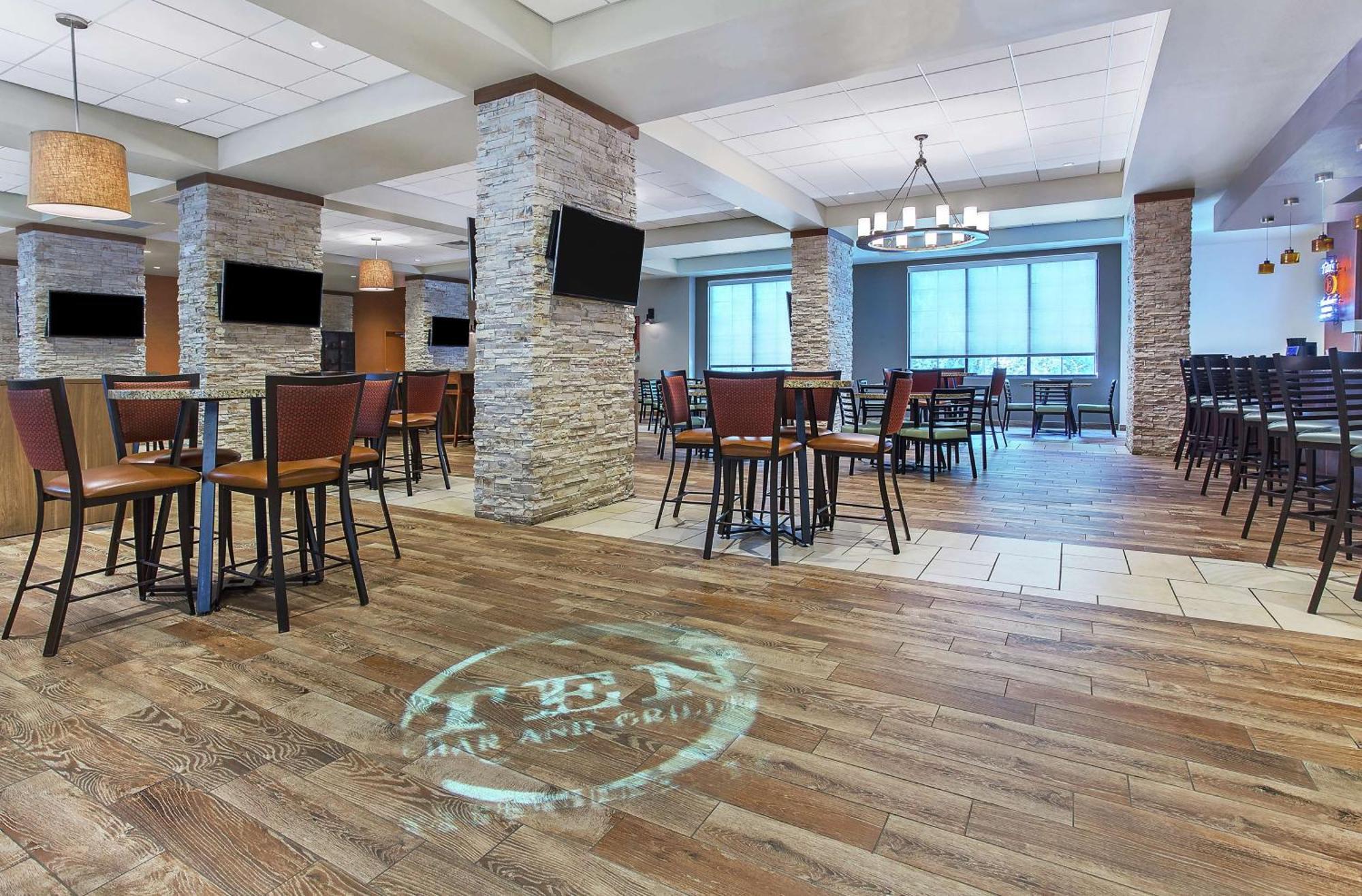 Embassy Suites By Hilton Nashville Airport Екстериор снимка