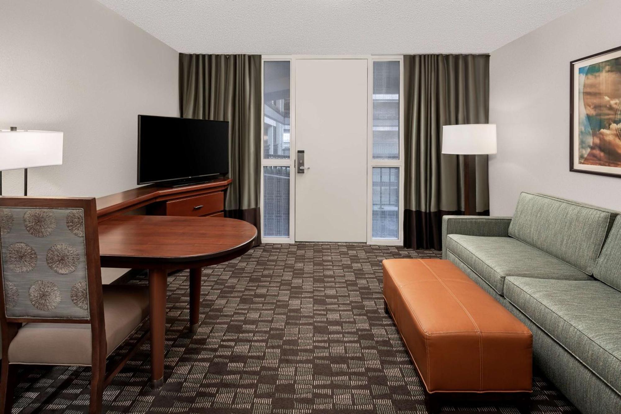 Embassy Suites By Hilton Nashville Airport Екстериор снимка
