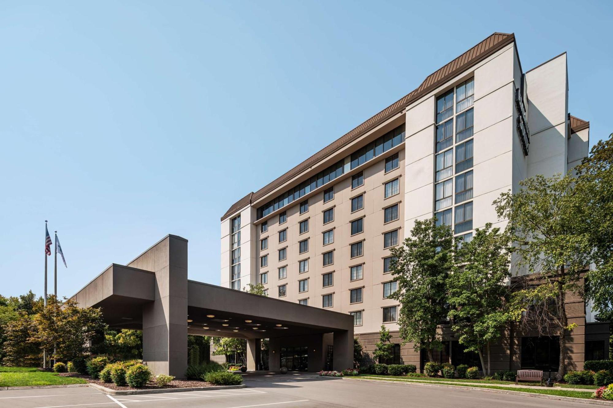 Embassy Suites By Hilton Nashville Airport Екстериор снимка
