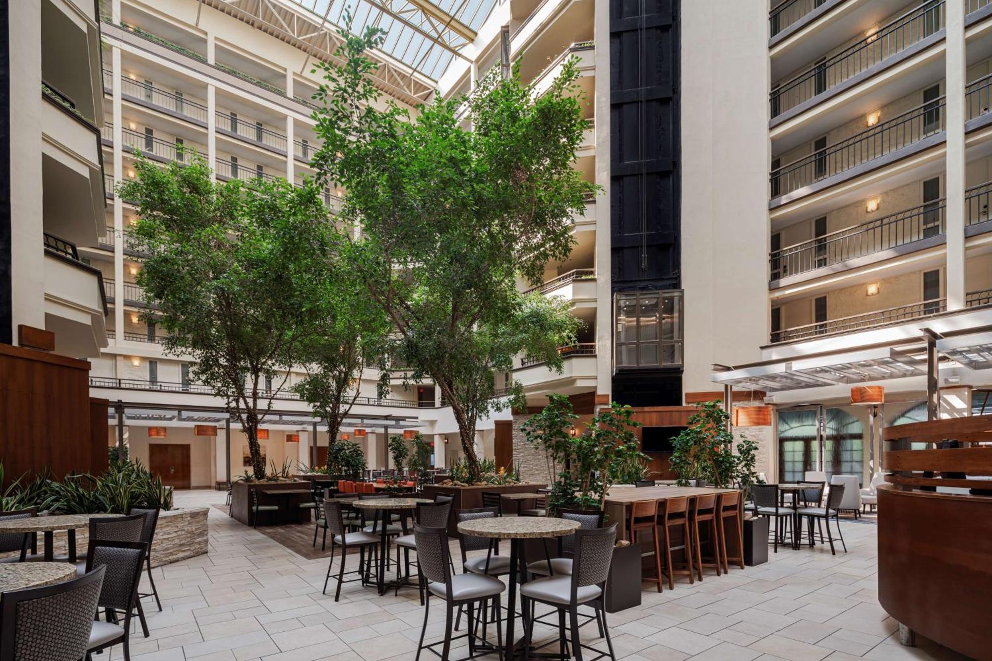 Embassy Suites By Hilton Nashville Airport Екстериор снимка